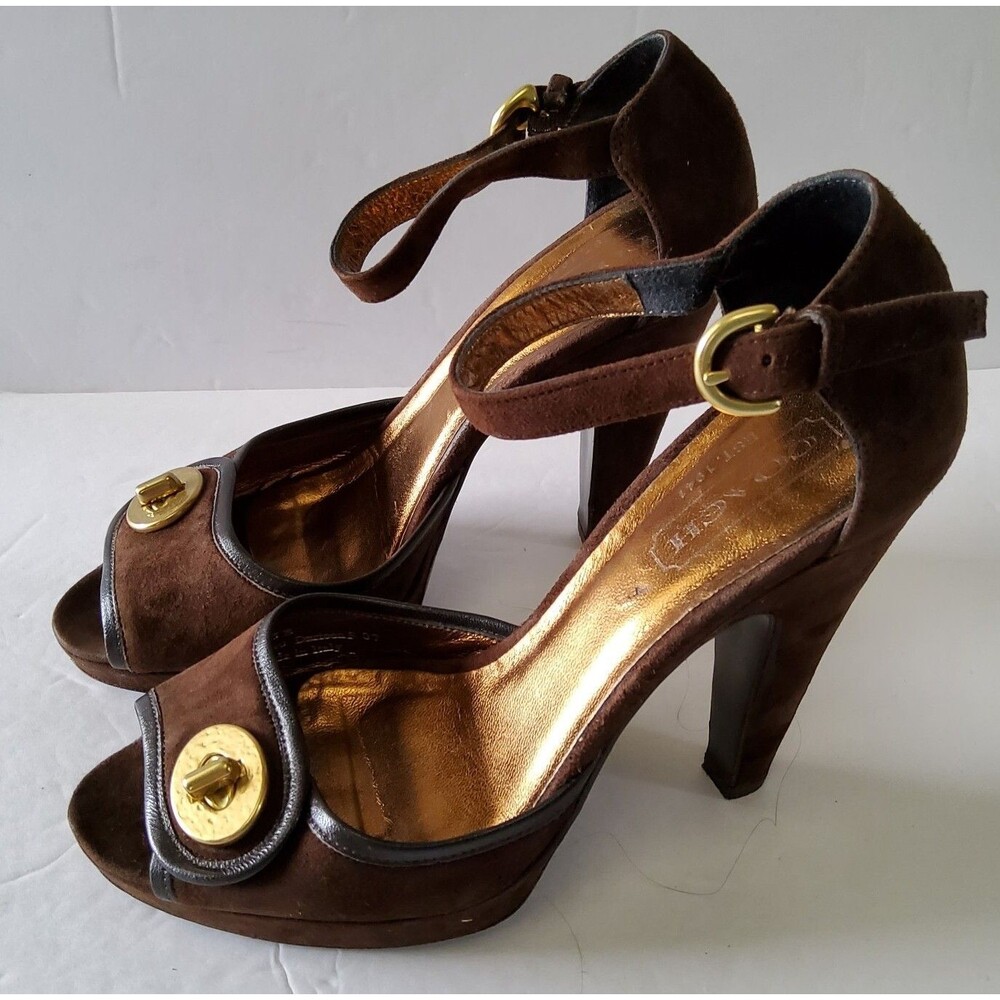 Coach Women's Darleen Suede Turnlock Buckle Ankle Strap Heels Shoes Size 6.5B - Picture 5 of 9